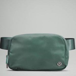 Tidewater Teal Everywhere Belt Bag